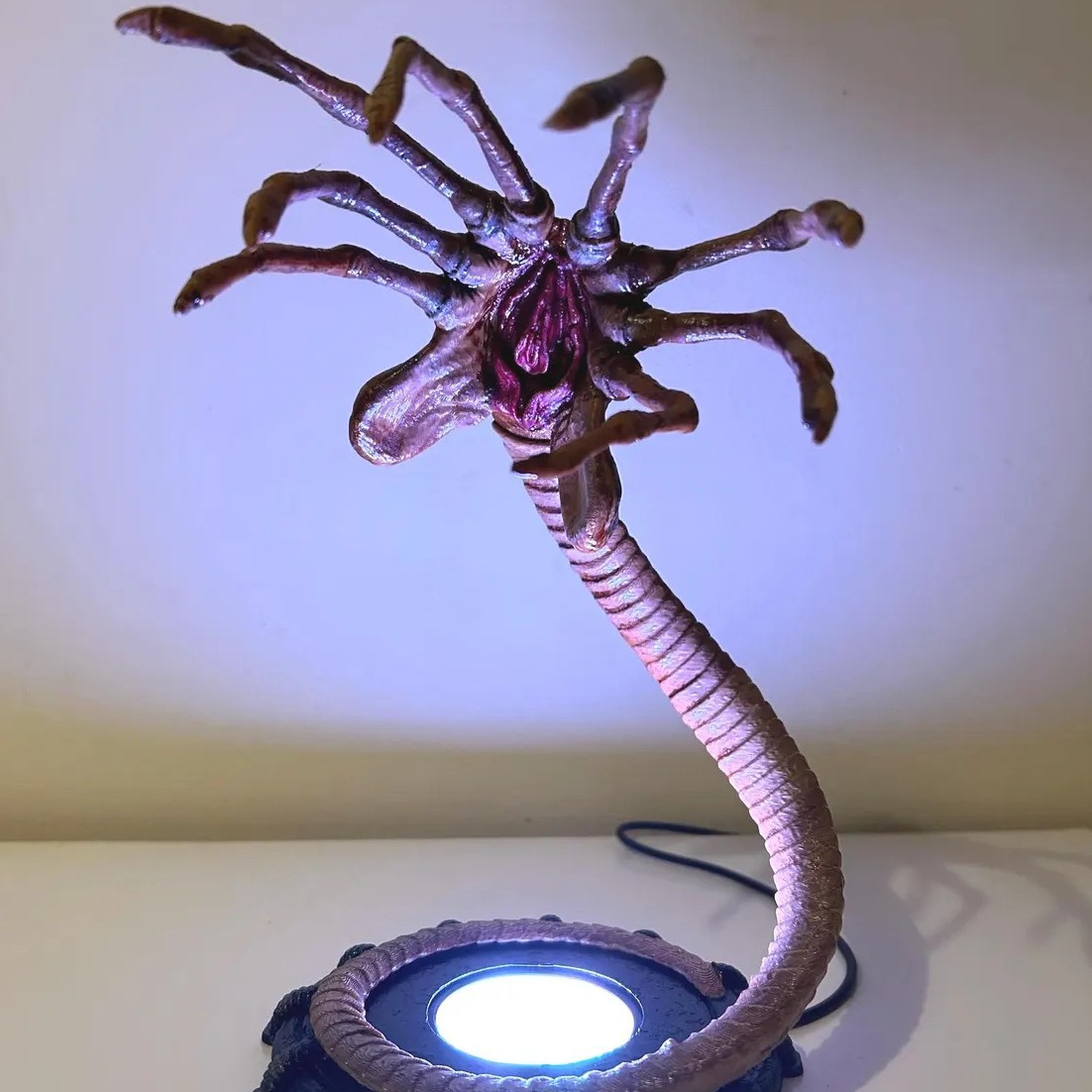 Lámpara Alien Facehugger, Luz  - Pumpkin Lantern Halloween reseña y precio
